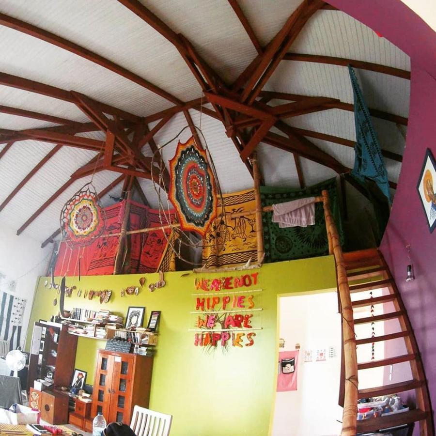 Happy Hippies House Apartment Сент-Роз Екстериор снимка