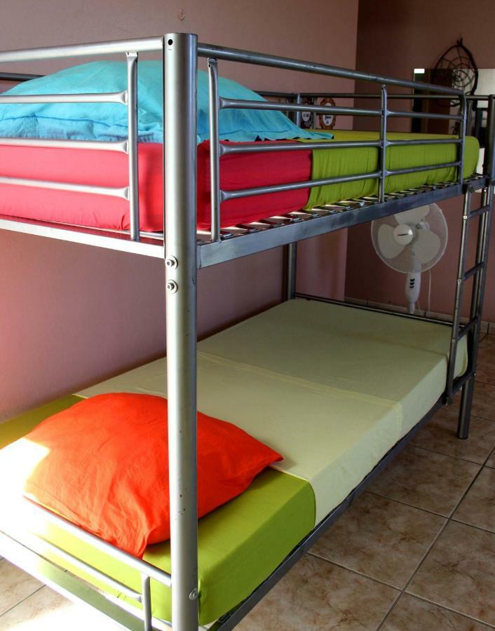 Happy Hippies House Apartment Сент-Роз Екстериор снимка